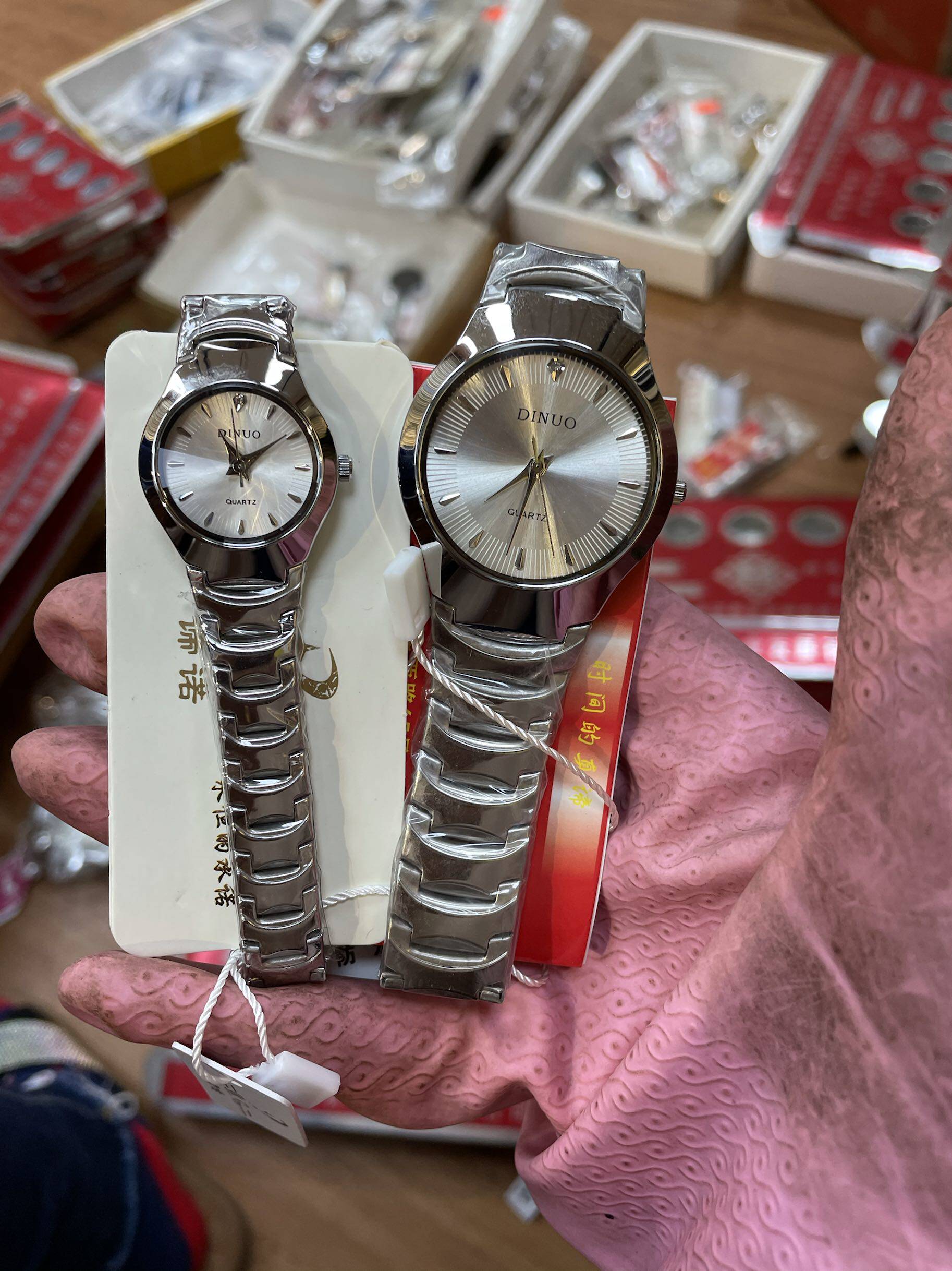 包邮谛诺手表男女钢带银色石英dinuo情侣学生老人表潮流5296简约