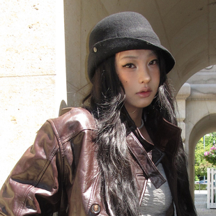 张婧仪同款羊毛黑色帽子女2026年秋季显脸小礼帽千金风盆帽