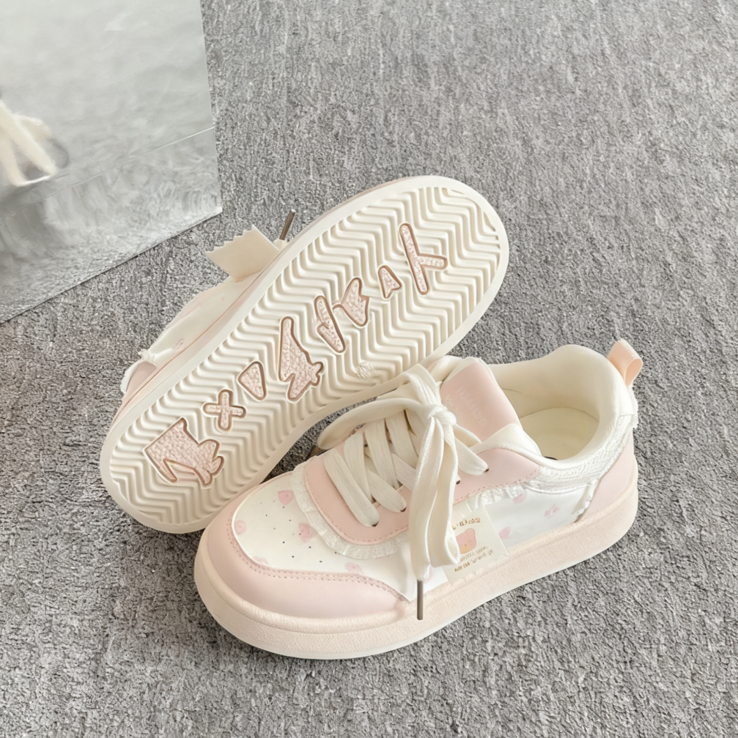 厚底小白鞋配裙子可爱小熊面包鞋