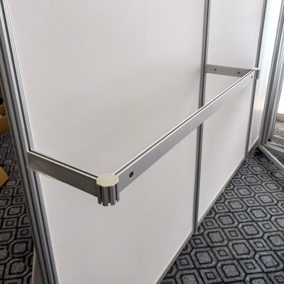 展销会八棱柱标准展位服装挂架