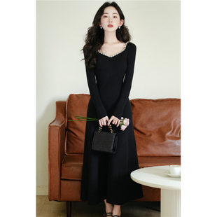 复古纯欲风穿搭方领显瘦针织连衣裙女秋冬修身显瘦打底内搭包臀裙