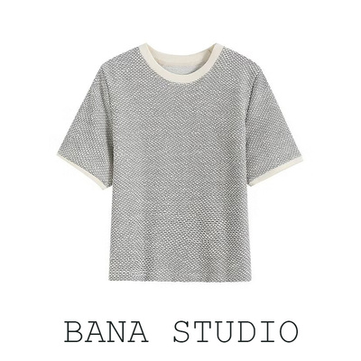 正肩圆领包边纹理短袖T恤