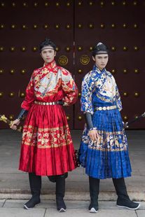 出租汉服明制四爪仿妆花蟒袍贴里非飞鱼服可配罩甲男女同款拍照