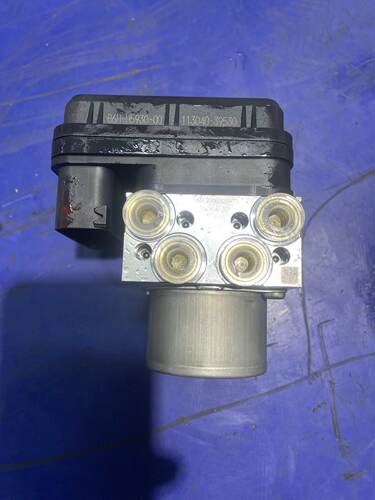 雅马哈NMAX155 NVX155 XMAX300 TMAX530560ABS泵 刹车泵总成 原厂