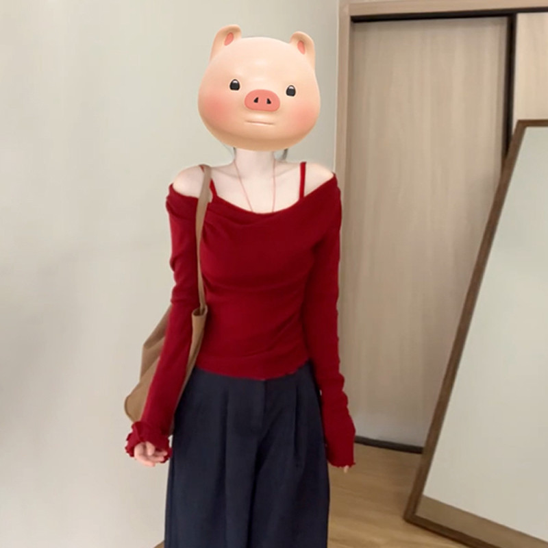 假两件吊带一字领针织衫上衣女秋季2026新款修身显瘦红色露肩毛衣