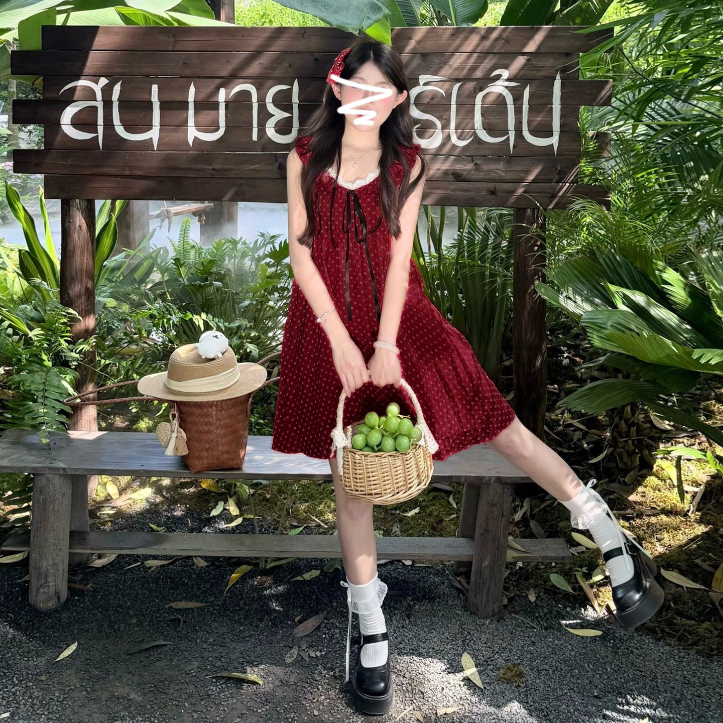 2026新款法式红色小飞袖吊带波点连衣裙子女夏季独特漂亮绝美短裙