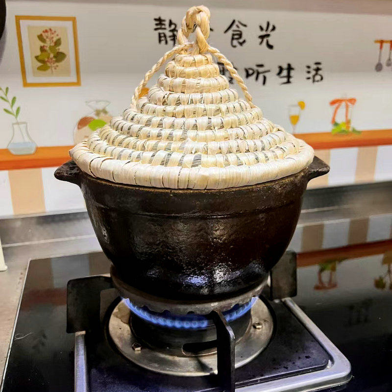 云南手工草编透气蒸锅锅盖图片
