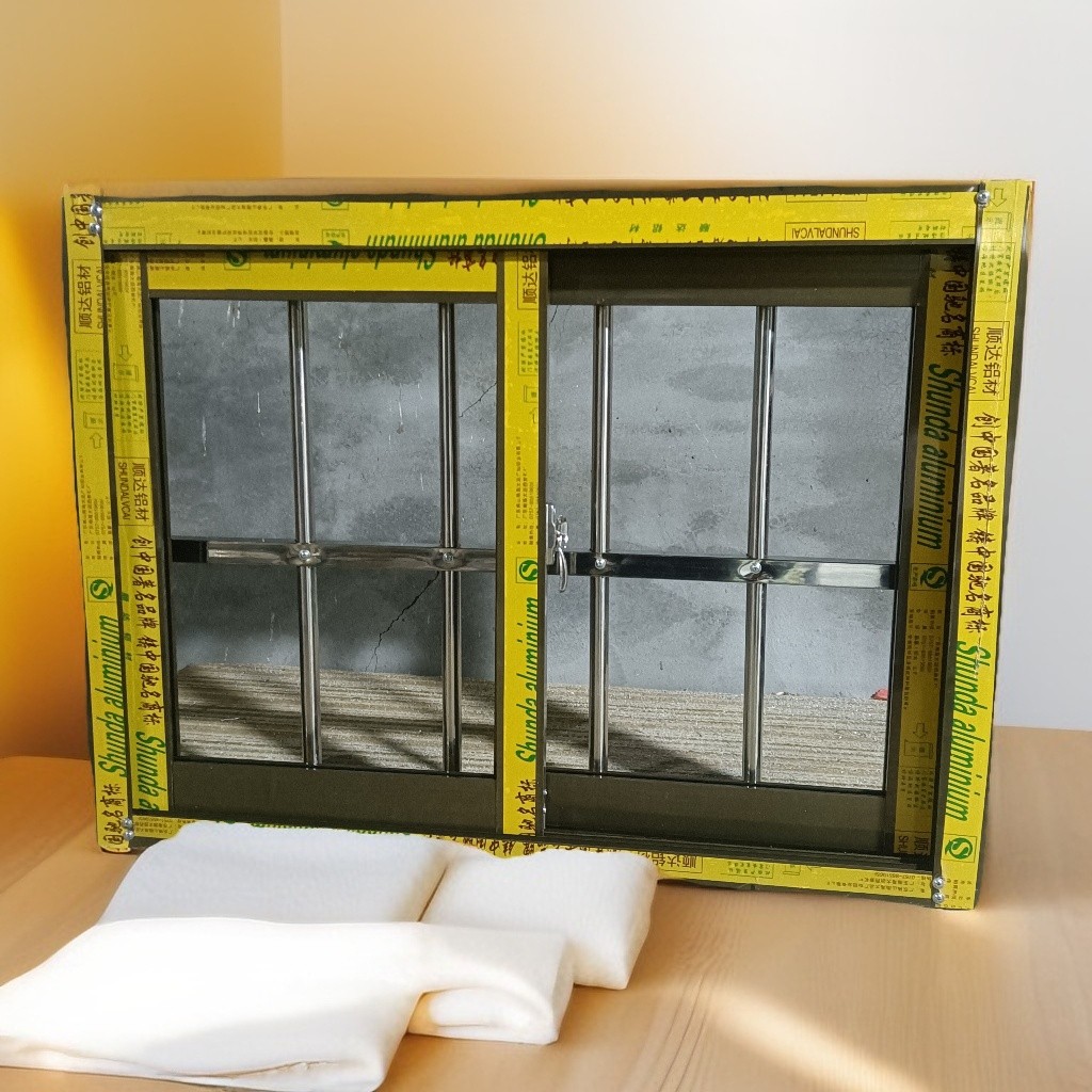 铝合金窗。定制防盗一体窗，乡下厨房厕所推拉窗，养殖场用，彩刚