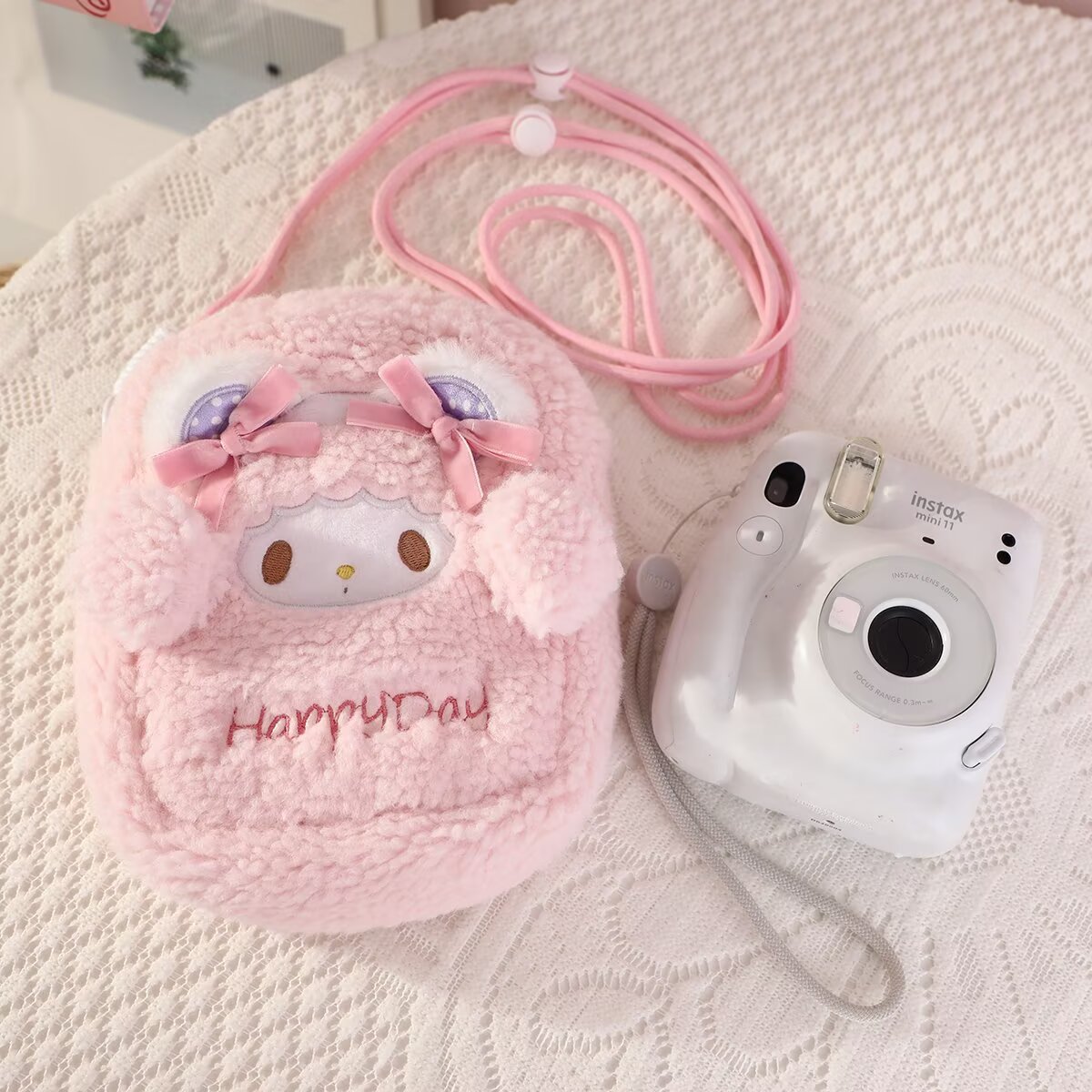 可爱小羊斜挎包拍立得mini12/11收纳包手机包jk包ccd相机包单肩包