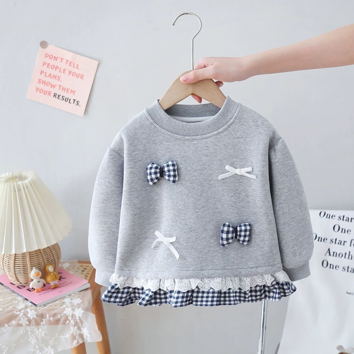韩版童装秋冬装女童格子拼接卫衣加绒儿童蝴蝶结上衣女宝宝套头衫