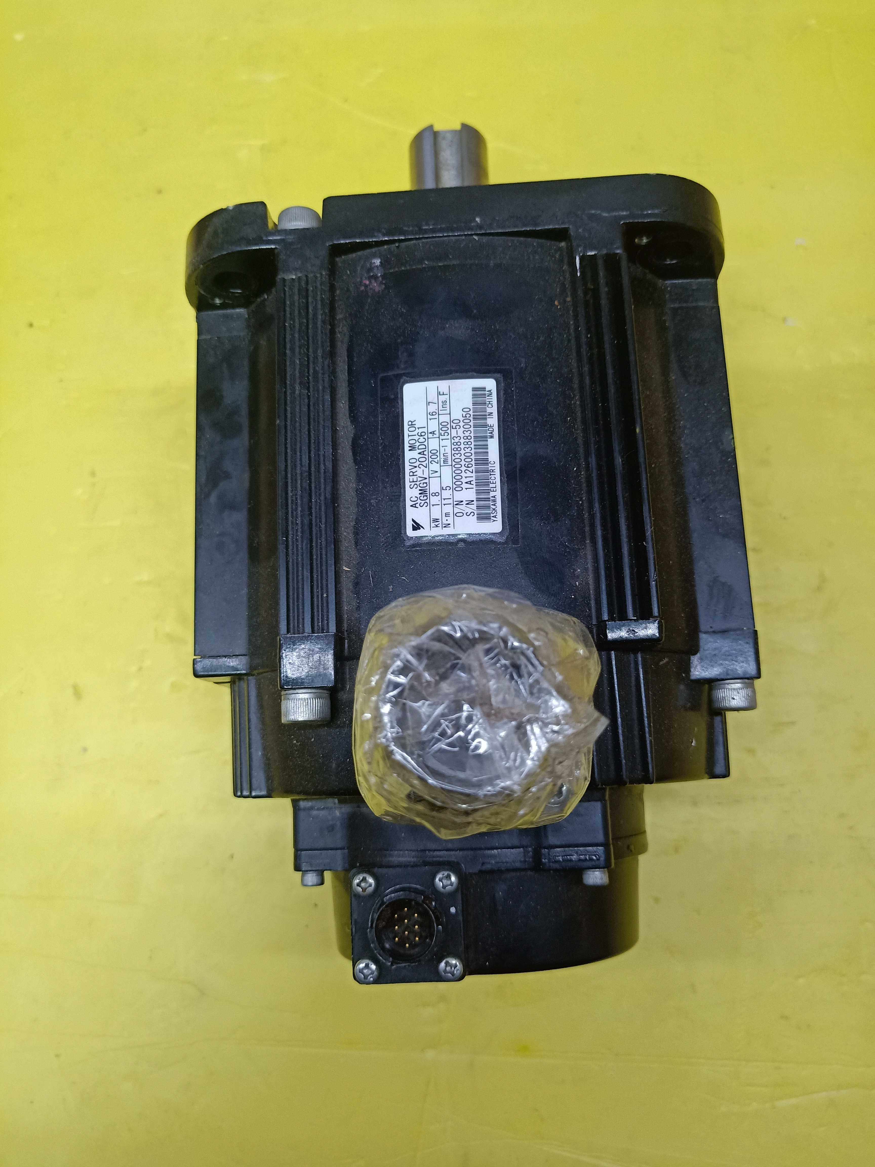 安川电机sgmgv-20adc61九成新现货包好议价