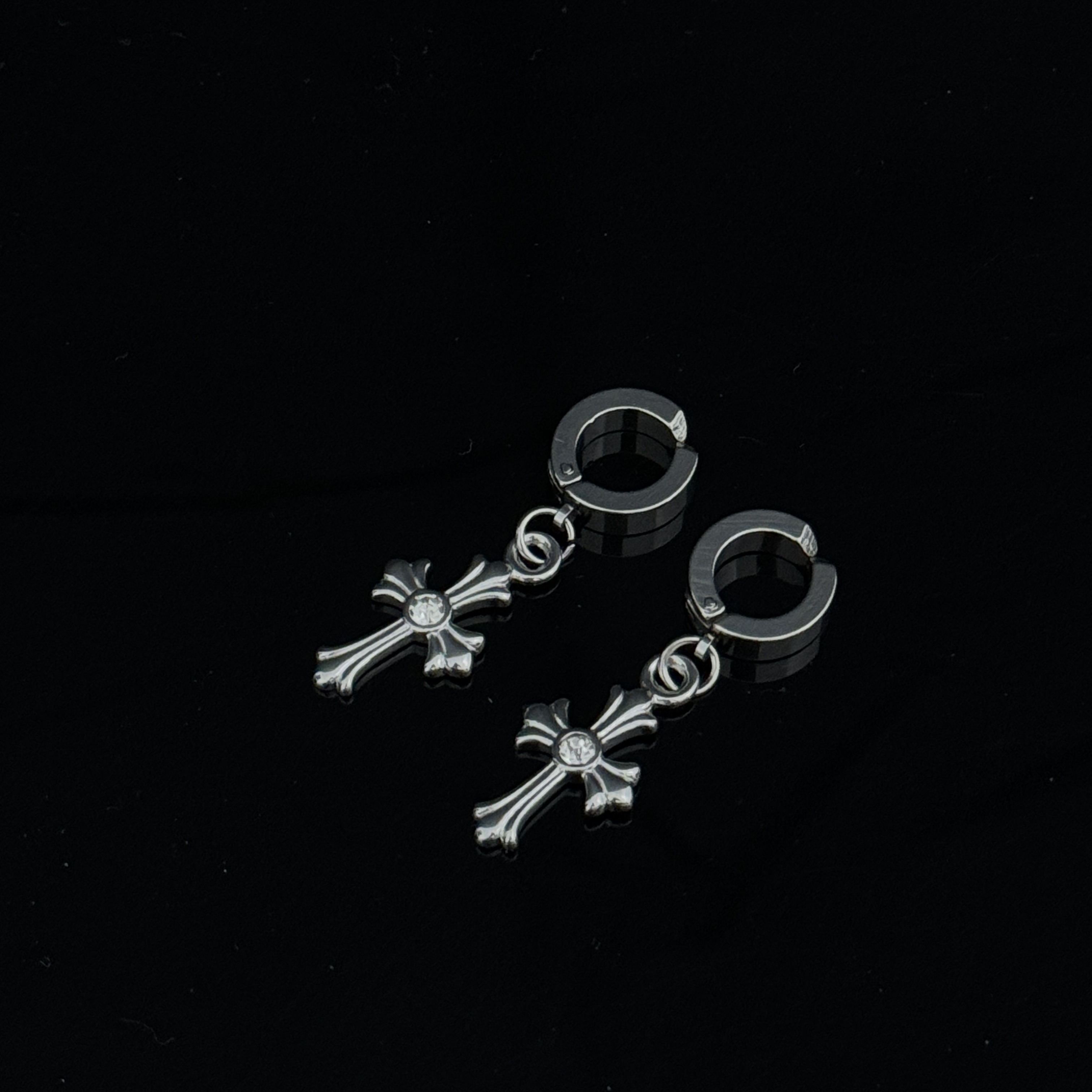 镶钻十字架吊坠耳夹无需耳洞