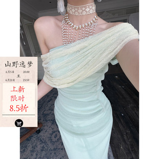山野逸梦 希腊优雅风斜肩褶皱上衣半身裙女夏气质套装