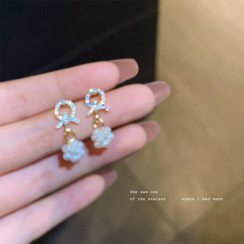 S925银针蝴蝶结珍珠球球耳钉气质设计感韩国网红时尚简约小巧