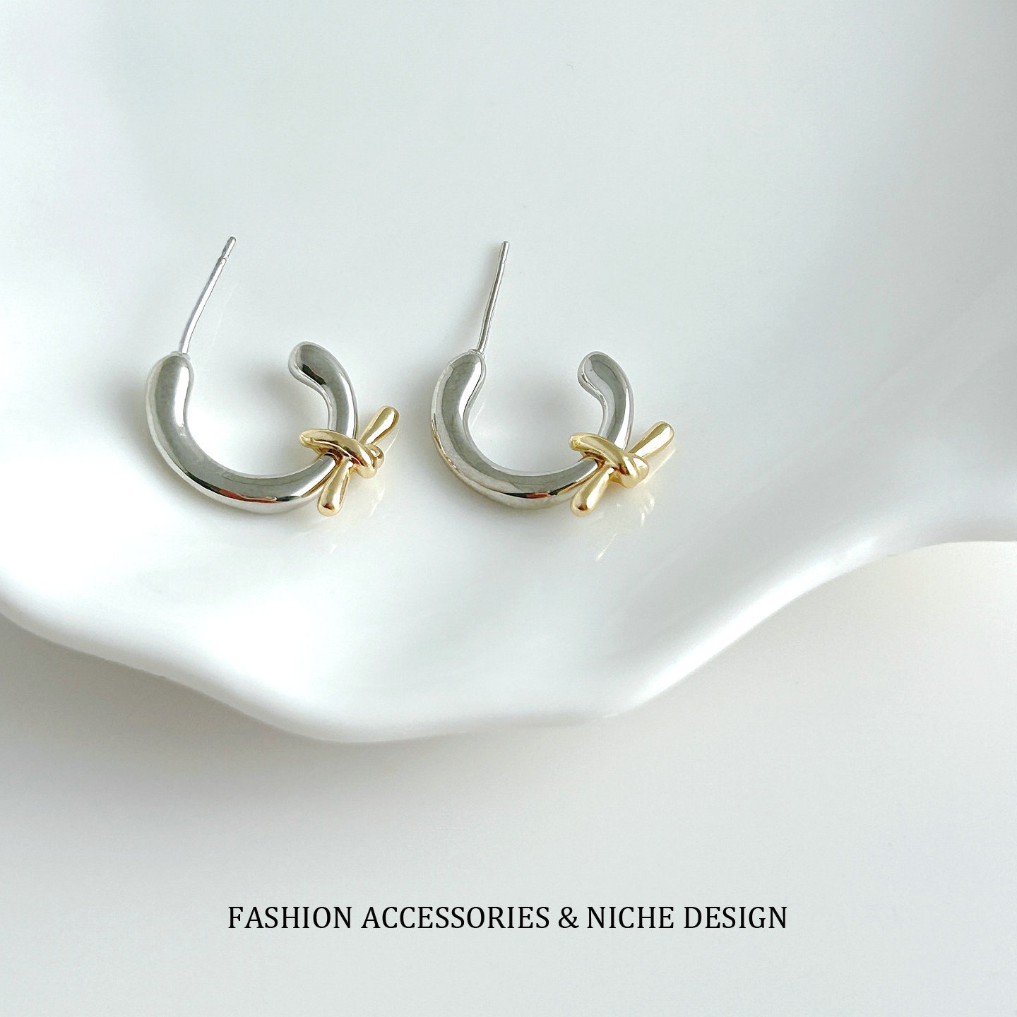 欧美insc形金银撞色蝴蝶结耳环女冷淡风感简约个性百搭耳环