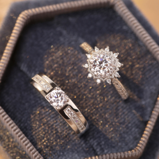 童话款 戒指婚礼道具求婚 仿真结婚活口对戒钻戒密镶花型小红书同款