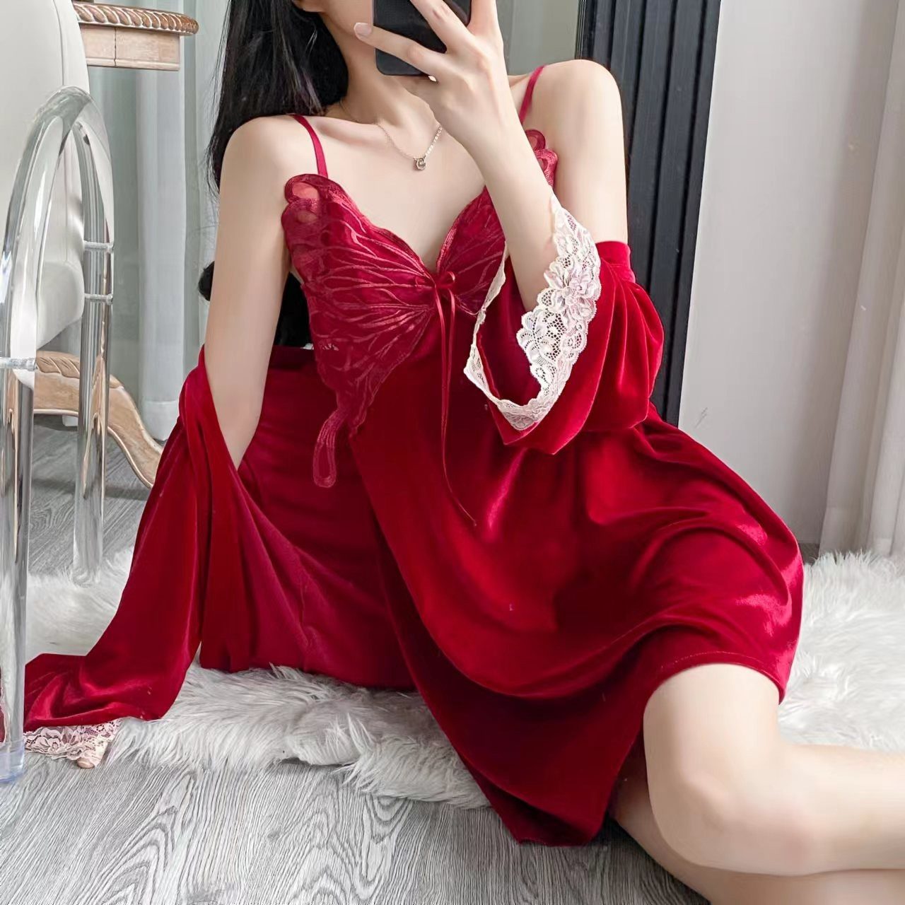 秋冬季女士睡衣甜美性感法式少女金丝绒长袖家居服带胸垫睡裙套装