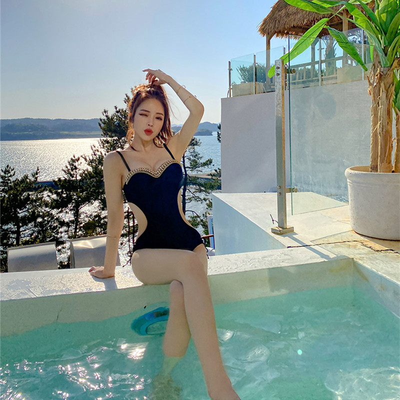 泳衣女夏钢托连体聚拢显瘦遮肚黑色露背系带三亚度假性感 比基尼