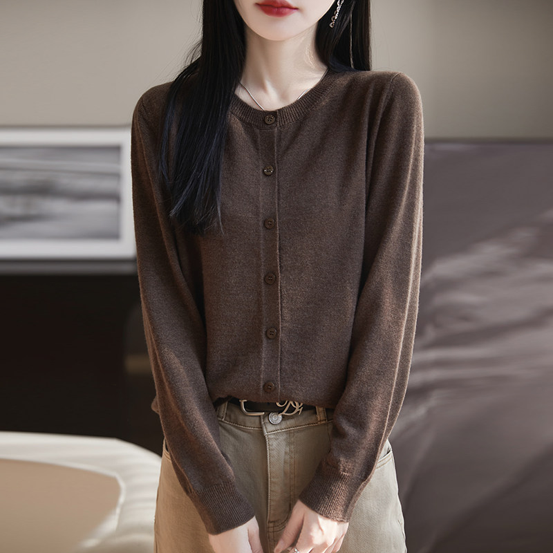 100%精纺丝光羊毛开衫女圆领短款针织外套宽松显瘦外搭毛衣上衣,女装/女士精品,毛针织衫,淘宝优惠券,粉丝福利购,淘宝优惠卷