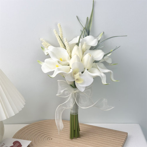领证登记花束郁金香马蹄莲花束