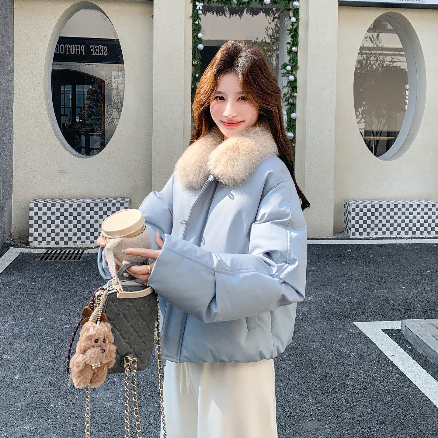 浅蓝色学院风大毛领短款羽绒服女2025冬新款减龄保暖90白鸭绒外套