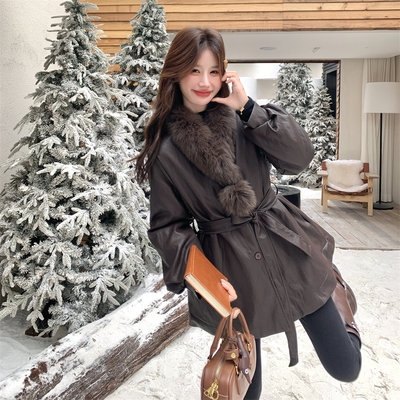 咖色真狐狸毛领收腰羽绒服皮衣外套女冬季今年新款俏皮减龄白鸭绒