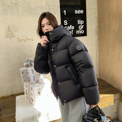 蓄热内衬黑金鹅绒羽绒服