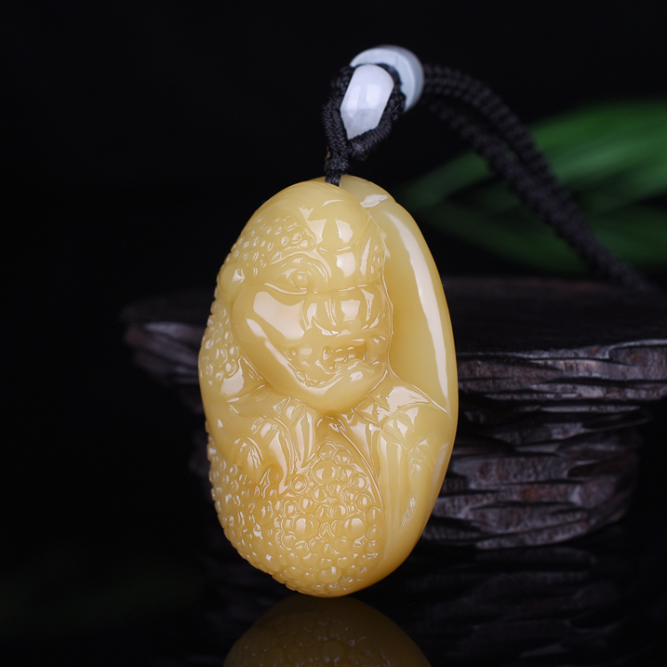 天然和田玉糖料金蟾吊坠三足金蟾玉挂件项链坠玉牌招财金蟾玉器