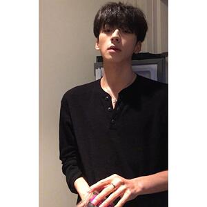 1506/QCX91-10/P29男女秋季潮牌设计感polo衫正肩打底衫上衣1图片