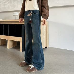 骄骄虎女童加绒微喇裤2025冬季新款初中生女大童一体绒牛仔裤7439