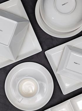 日本F家纯白色细腻暗纹简约白餐具分格调味蘸料碟咖啡杯面碗餐盘