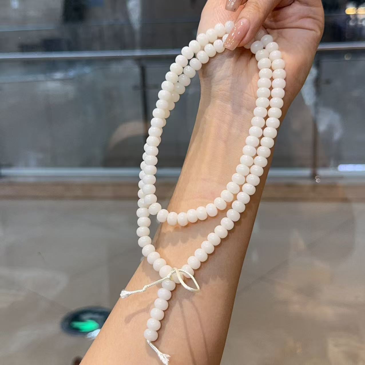 白玉菩提根苹果珠，6*8mm，SH