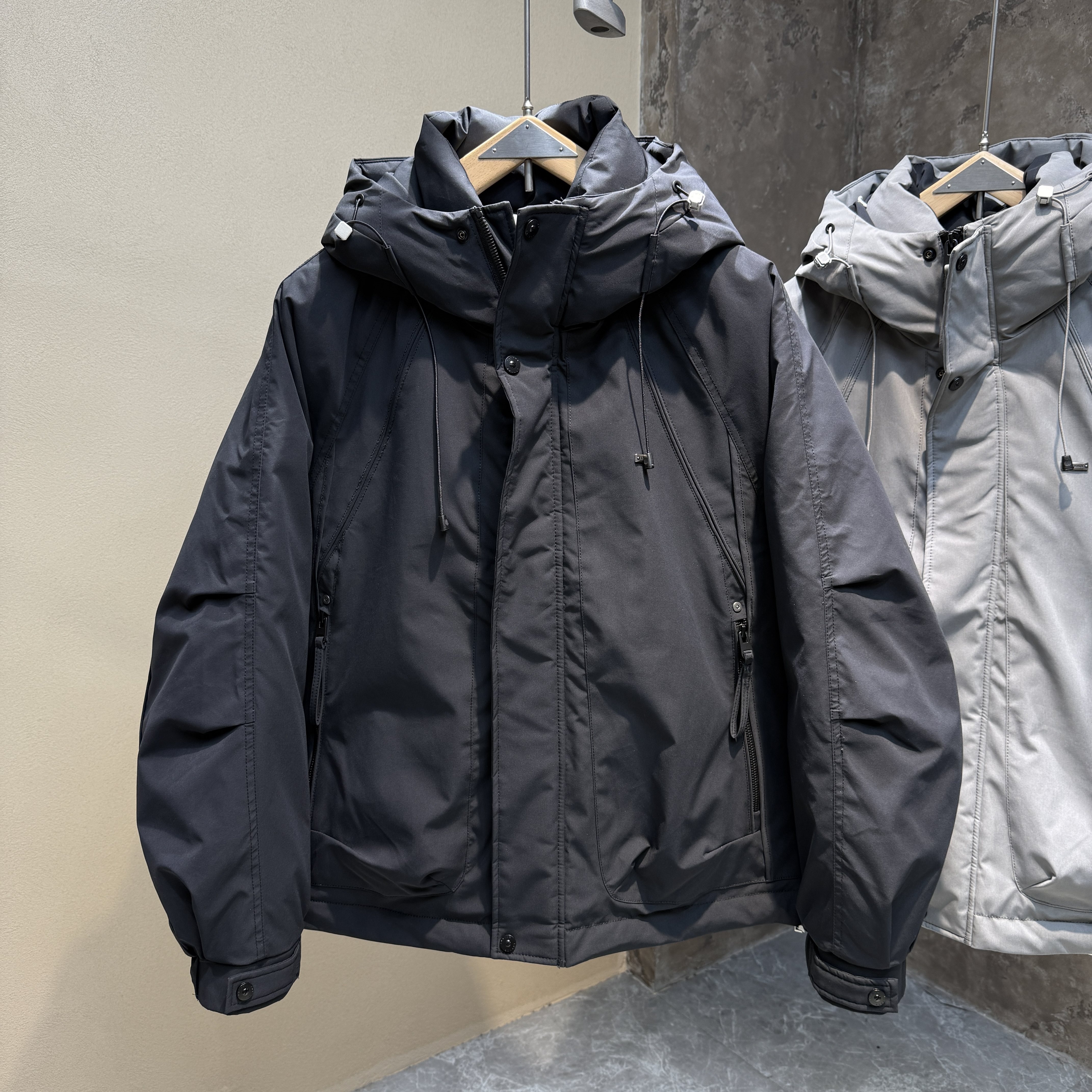 工装连帽羽绒服男冬季新款加厚抗寒保暖鸭绒外套防风户外冲锋衣男