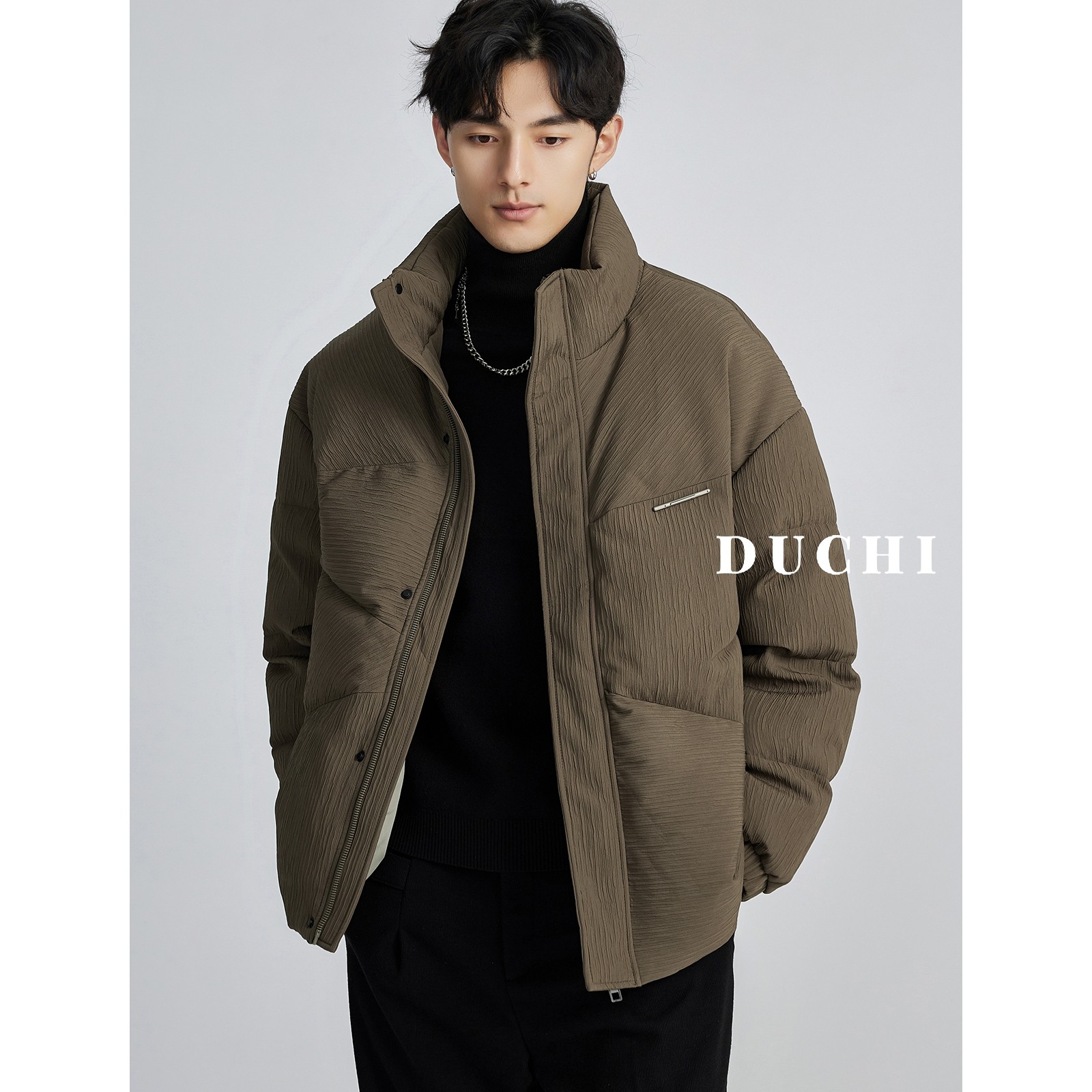 黑择明男士高级肌理感羽绒服23冬季新款韩版潮流短款保暖加厚外套