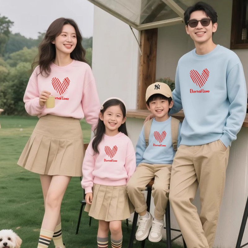 爱心亲子装一家三口卫衣全家装