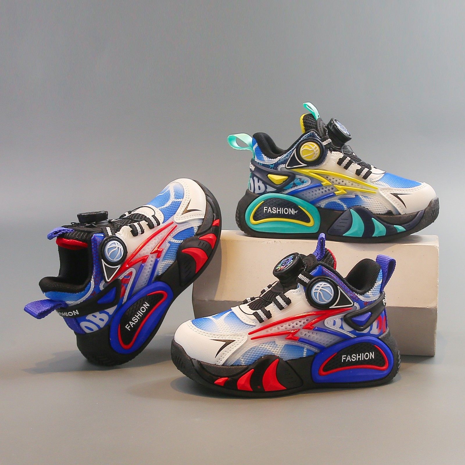 男童跑鞋2025秋季新款儿童运动鞋训练防滑男孩篮球鞋纽扣大童跑鞋