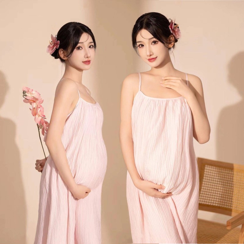 影楼清新粉吊带孕妈初恋风摄影服