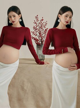 孕妇装摄影服装红色上衣套装简约风室内拍摄影楼拍照在家拍复古风