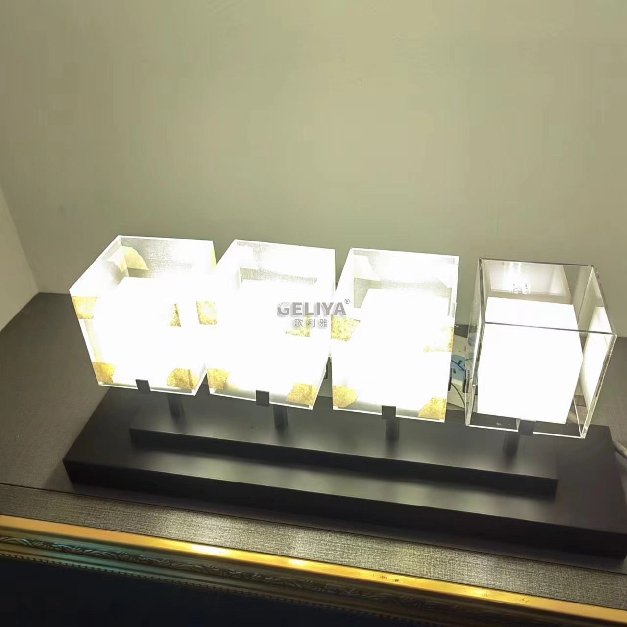 新中式别墅背景墙过道多头有机玻璃壁灯样板间美容会所前台售楼部