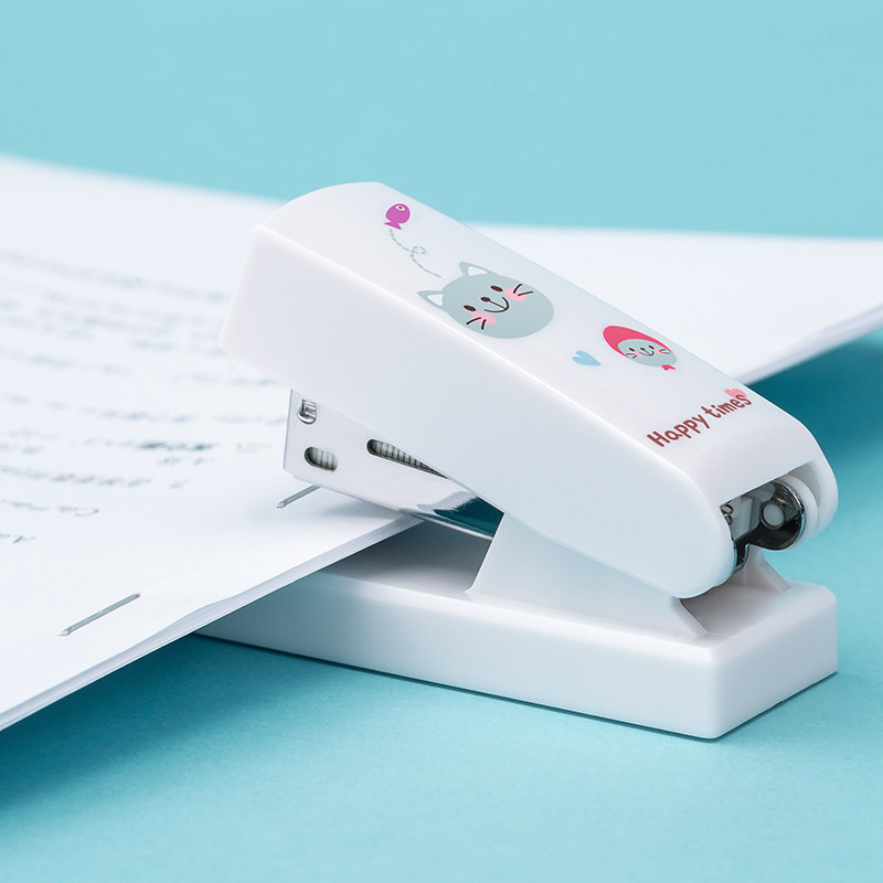 齐心6/24迷你订书机学生装便携带小号订书器12号书钉套装 订书机+订书钉 包邮