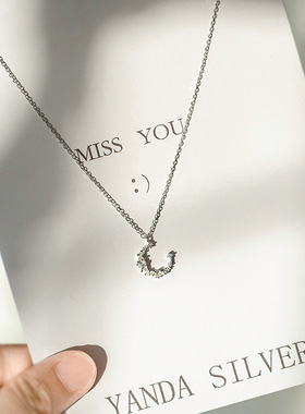925银月亮项链女 镶钻纯银锁骨链韩版简约气质个性闺蜜生日礼物