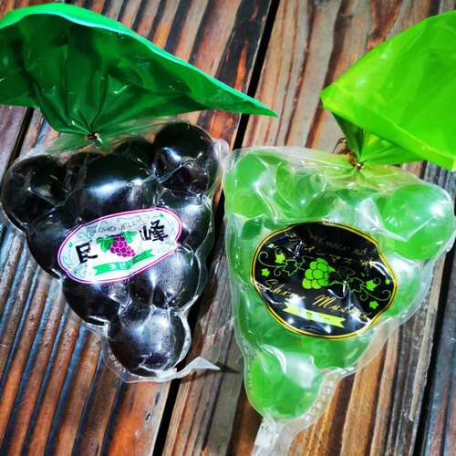 抖音推荐 ！网红零食日本 富士山巨峰提子葡萄果冻 气球布丁 - 封面