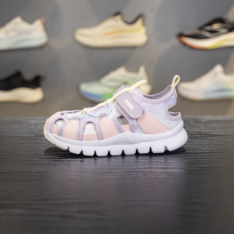 李宁夏季轻便透气运动鞋