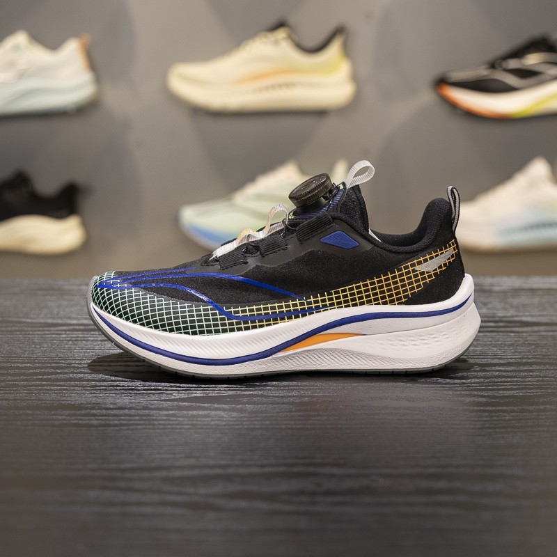 李宁儿童童跑步鞋减震透气