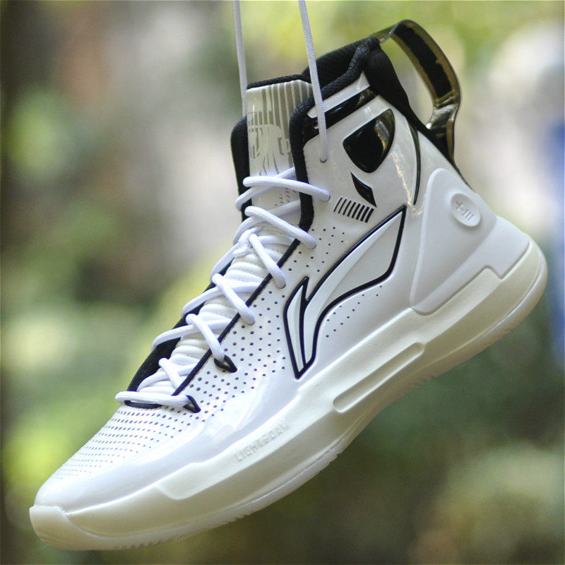 李宁驭帅13代男子一体织透气轻便高帮篮球专业比赛鞋