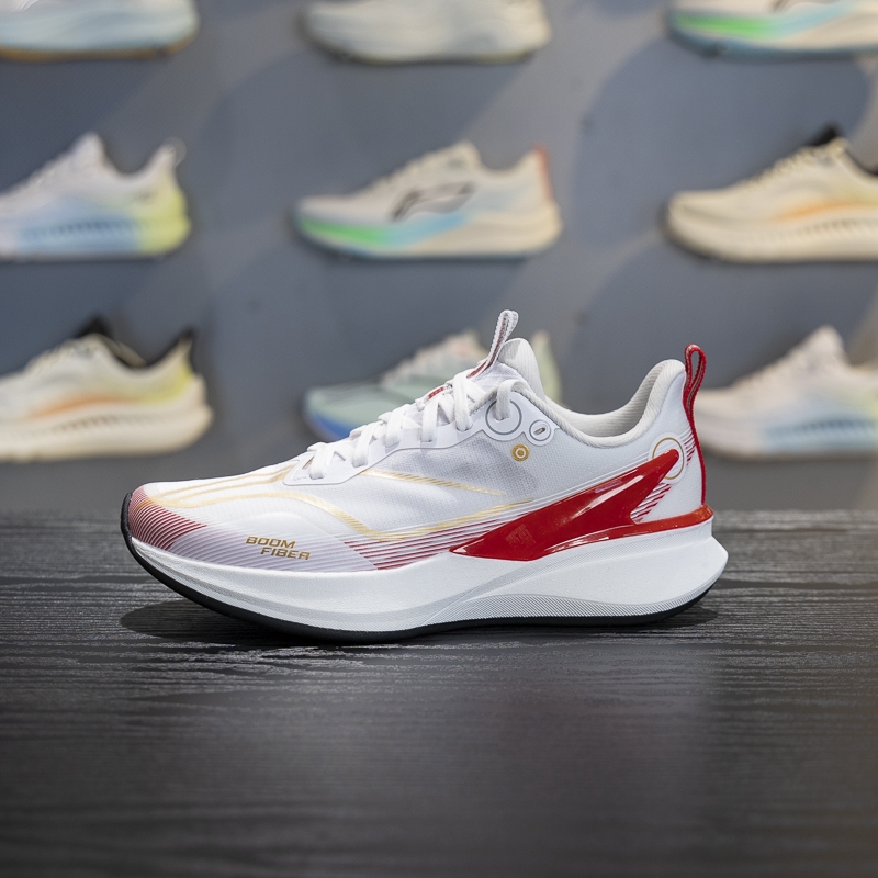 李宁四季通用减震回弹跑步鞋