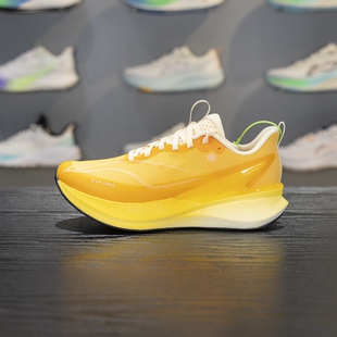 李宁赤兔8 女子2025新款 轻量高回弹竞速训练跑鞋 ARPV016 PRO跑步鞋