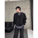 黑色