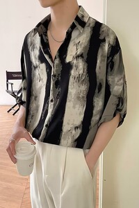 休闲男士高级感上衣衬衫男港风痞帅水墨设计感短袖花衬衣C423P40,背心套短袖怎么搭配什么外套图片