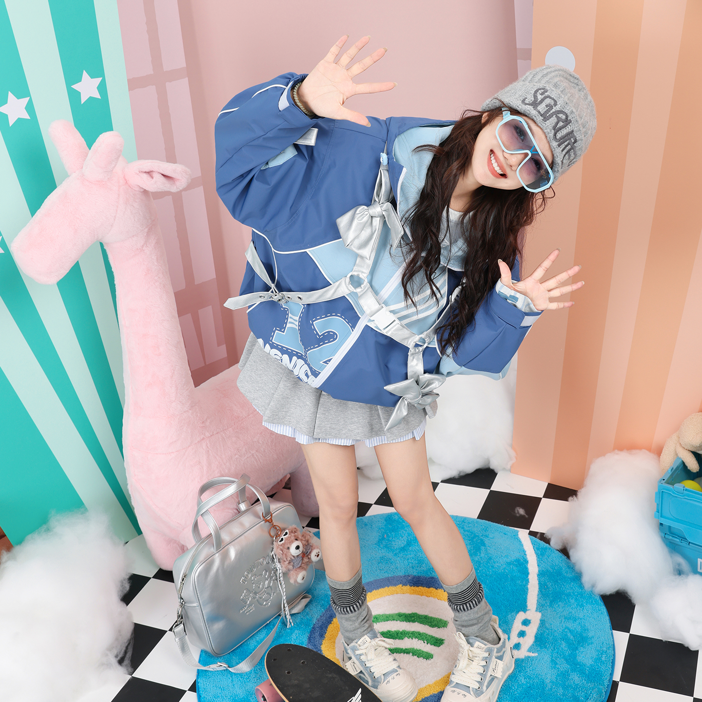 甜酷机能风绑带运动连帽长袖外套